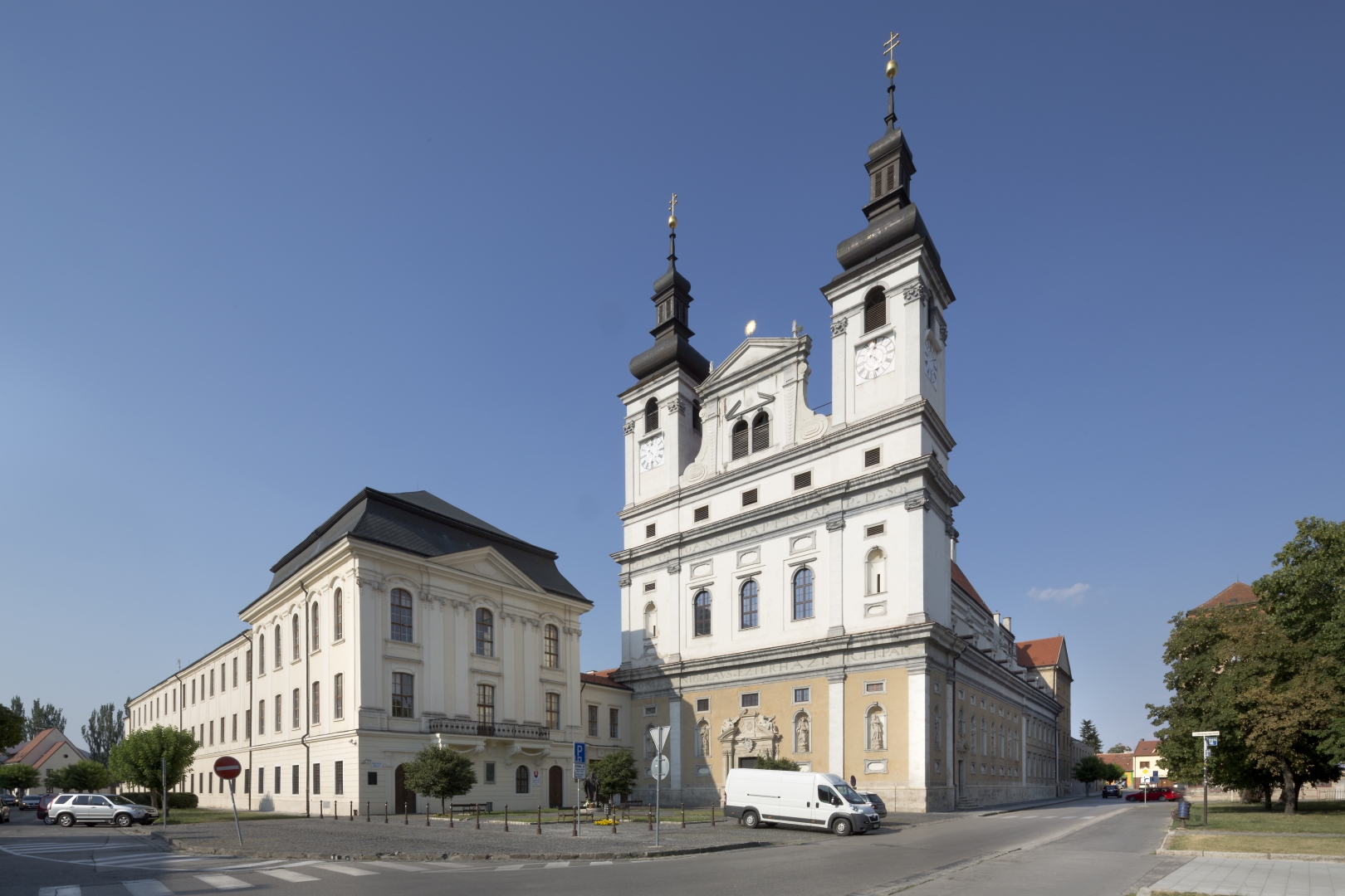 KATEDRÁLA SV. JÁNA KRSTITEĽA